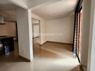 Apartamento de 3 alcobas en venta en Laureles, Medellín, 168 m² · foto 3 de 14