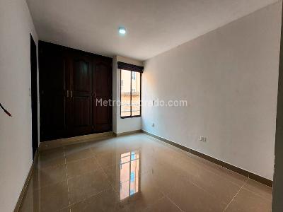 Apartamento de 3 alcobas en venta en Laureles, Medellín, 168 m² · foto 6 de 14