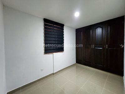 Apartamento de 3 alcobas en venta en Laureles, Medellín, 168 m² · foto 9 de 14