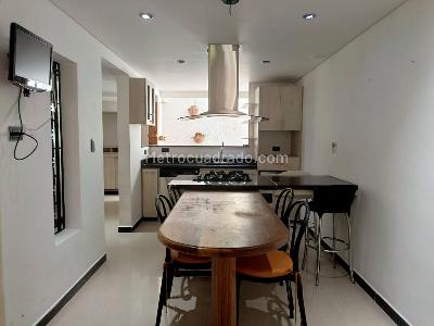 Casa de 3 alcobas en venta en Belen, Medellín, 170 m² · foto 4 de 19