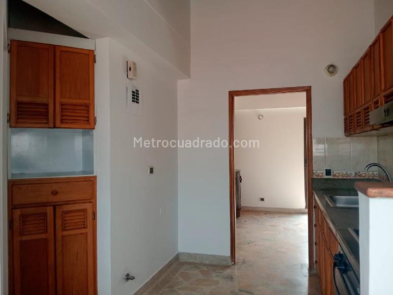 3BR Apartment for Rent in Laureles Gated Community with Pool & Parking - 5