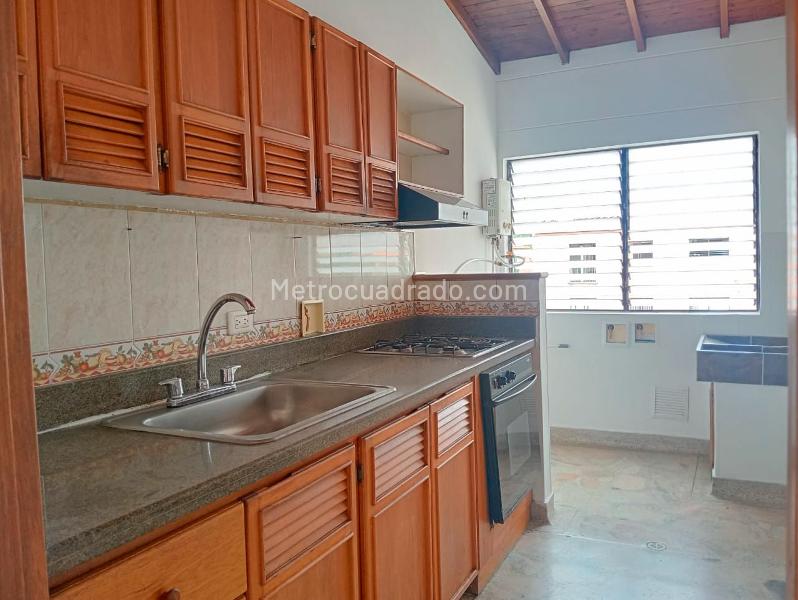 3BR Apartment for Rent in Laureles Gated Community with Pool & Parking - 7