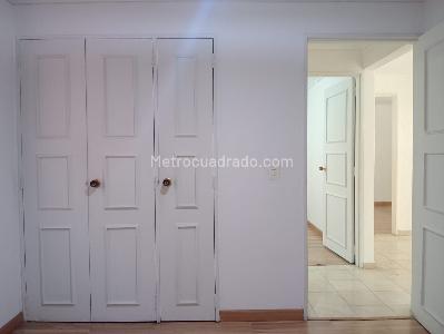 Apartamento de 3 alcobas en venta en Laureles, Medellín, 115 m² · foto 10 de 20