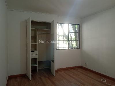 Apartamento de 3 alcobas en venta en Laureles, Medellín, 115 m² · foto 12 de 20