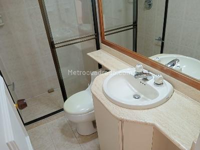 Apartamento de 3 alcobas en venta en Laureles, Medellín, 115 m² · foto 17 de 20