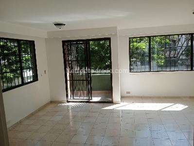 Apartamento de 3 alcobas en venta en Laureles, Medellín, 115 m² · foto 2 de 20