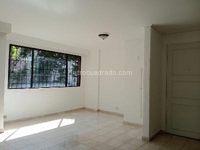 Apartamento de 3 alcobas en venta en Laureles, Medellín, 115 m² · foto 4 de 20