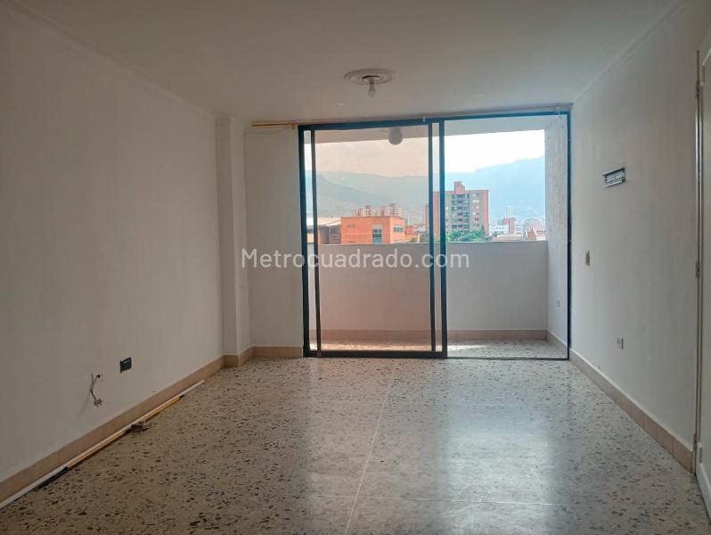 Spacious 3BR Apartment in Laureles
