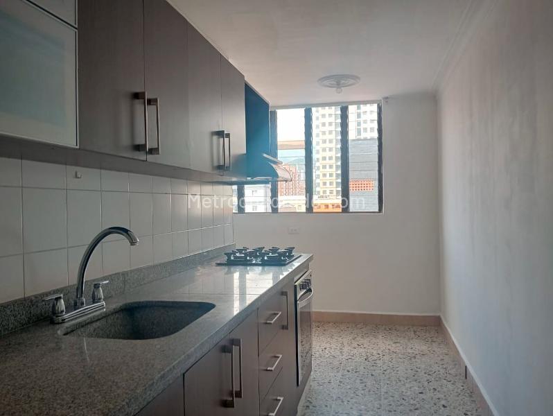 Spacious 3BR Apartment in Laureles - 6