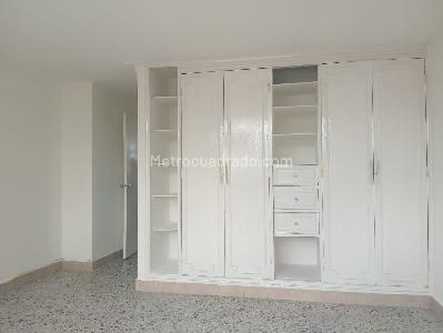 Apartamento en venta en Laureles, Medellín · foto 9 de 19
