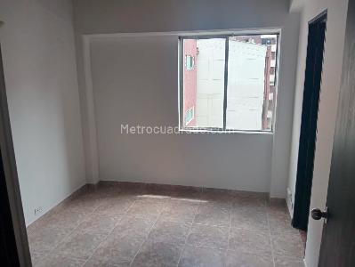 Apartamento en arriendo en Laureles, Medellín · foto 10 de 17