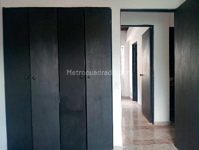 Apartamento en arriendo en Laureles, Medellín · foto 14 de 17