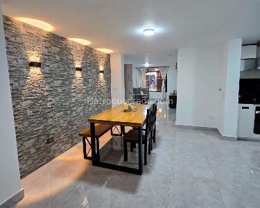 Casa de 4 alcobas en venta en Belen, Medellín, 150 m² · foto 2 de 18