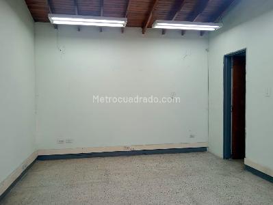 Casa de 5 alcobas en venta en Laureles, Medellín, 400 m² · foto 13 de 17