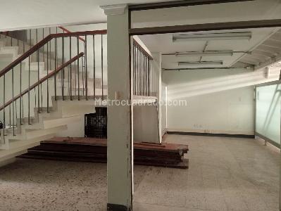 Casa de 5 alcobas en venta en Laureles, Medellín, 400 m² · foto 2 de 17