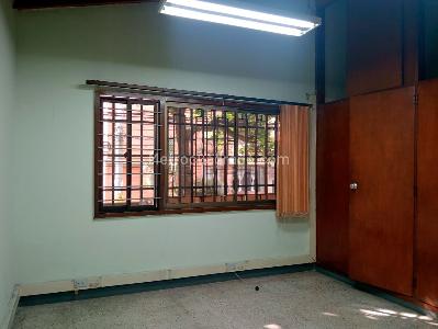 Casa de 5 alcobas en venta en Laureles, Medellín, 400 m² · foto 9 de 17