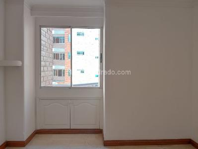 Apartamento de 3 alcobas en venta en Laureles, Medellín, 152 m² · foto 13 de 19