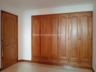 Apartamento de 3 alcobas en venta en Laureles, Medellín, 152 m² · foto 14 de 19