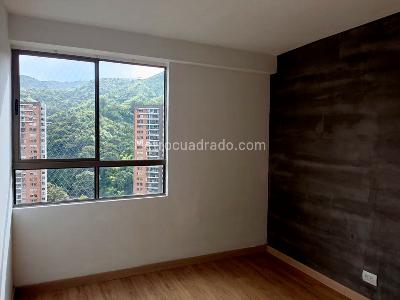 Apartamento en venta en Laureles, Medellín · foto 14 de 18