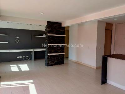 Apartamento en venta en Laureles, Medellín · foto 3 de 18