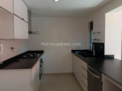 Apartamento en venta en Laureles, Medellín · foto 7 de 18