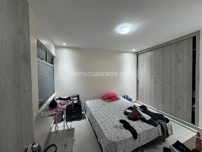Apartamento en venta en Laureles, Medellín · foto 10 de 16