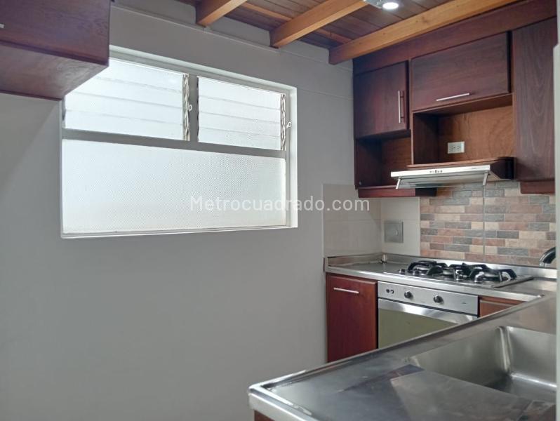 Spacious 4BR Apartment in Laureles - 6