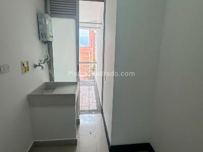 Apartamento de 1 alcoba en arriendo en Laureles, Medellín, 62 m² · foto 15 de 16