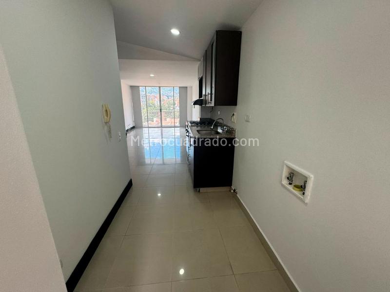 Apartamento de 1 Alcoba con Balcón en Laureles - 7