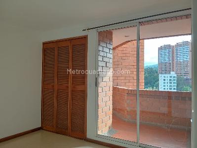 Apartamento en venta en Laureles, Medellín · foto 11 de 18