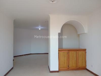 Apartamento en venta en Laureles, Medellín · foto 3 de 18