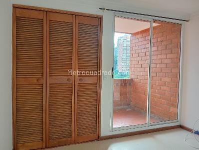 Apartamento en venta en Laureles, Medellín · foto 9 de 18