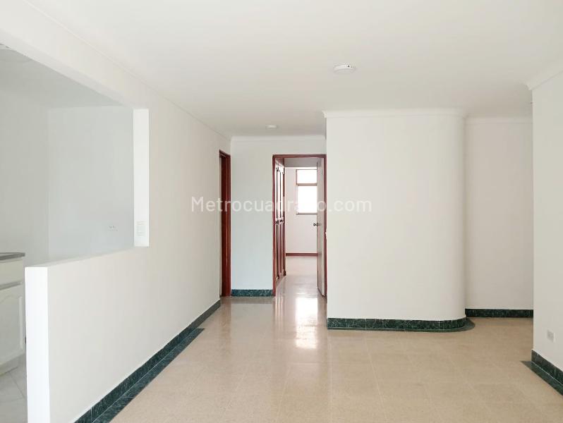 Cozy 2BR Apartment in Laureles - 2