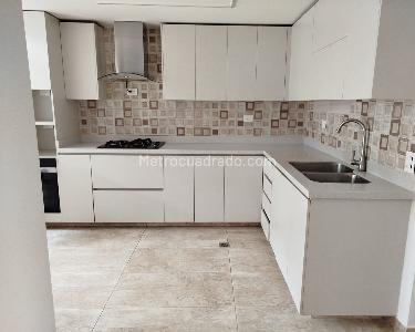 Casa de 3 alcobas en venta en Belen, Medellín, 150 m² · foto 3 de 11