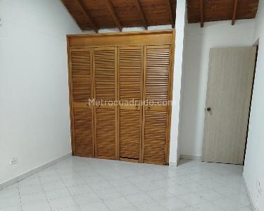 Casa de 3 alcobas en venta en Belen, Medellín, 150 m² · foto 6 de 11