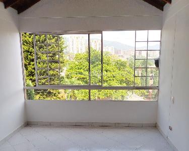 Casa de 3 alcobas en venta en Belen, Medellín, 150 m² · foto 7 de 11