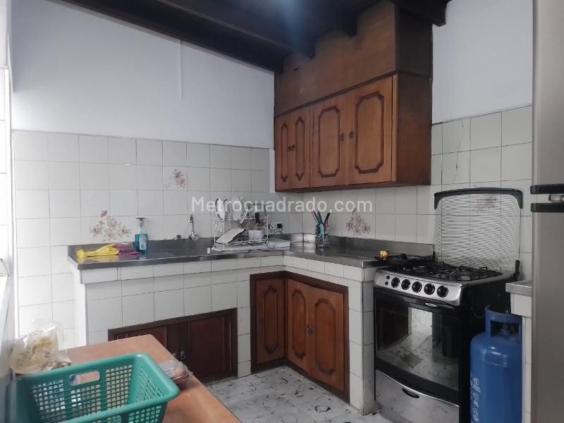 Casa Independiente Amoblada de 4 Alcobas en Laureles - 6