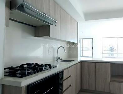 Apartamento de 3 alcobas en arriendo en Belen, Medellín, 100 m² · foto 6 de 13