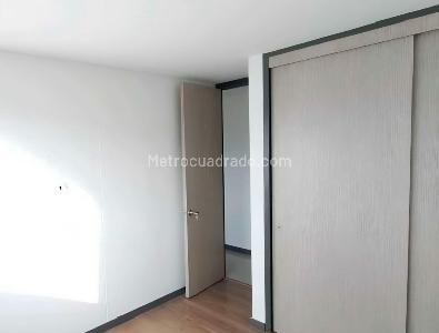 Apartamento de 3 alcobas en arriendo en Belen, Medellín, 100 m² · foto 9 de 13