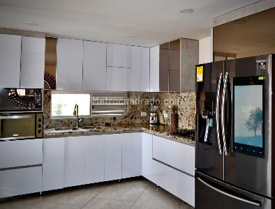 Apartamento de 3 alcobas en venta en Belen, Medellín, 140 m² · foto 4 de 14