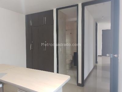 Apartamento de 3 alcobas en arriendo en Laureles, Medellín, 78 m² · foto 14 de 18