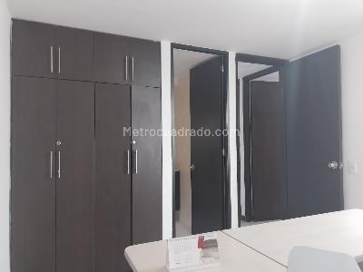 Apartamento de 3 alcobas en arriendo en Laureles, Medellín, 78 m² · foto 15 de 18