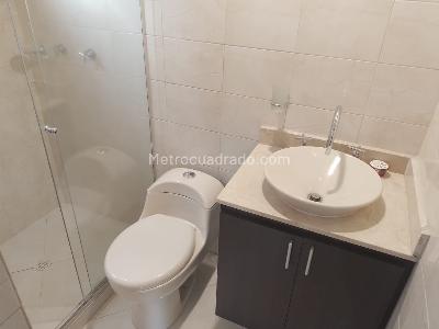 Apartamento de 3 alcobas en arriendo en Laureles, Medellín, 78 m² · foto 16 de 18