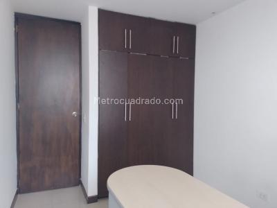 Apartamento de 3 alcobas en arriendo en Laureles, Medellín, 78 m² · foto 8 de 18