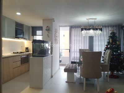 Apartamento de 3 alcobas en arriendo en Laureles, Medellín, 80 m² · foto 2 de 18