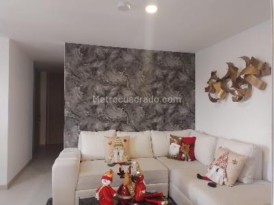 Apartamento de 3 alcobas en arriendo en Laureles, Medellín, 80 m² · foto 3 de 18