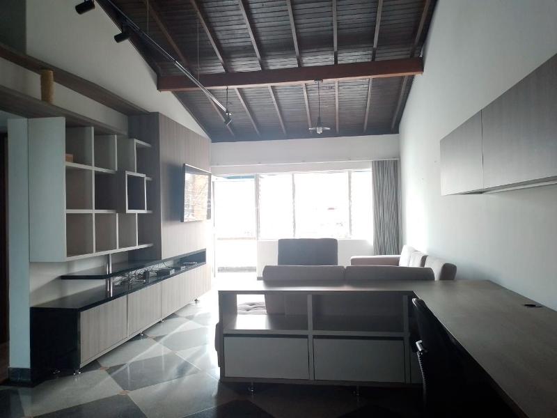 Apartamento Amoblado de 2 Alcobas en Arriendo en Laureles - 4