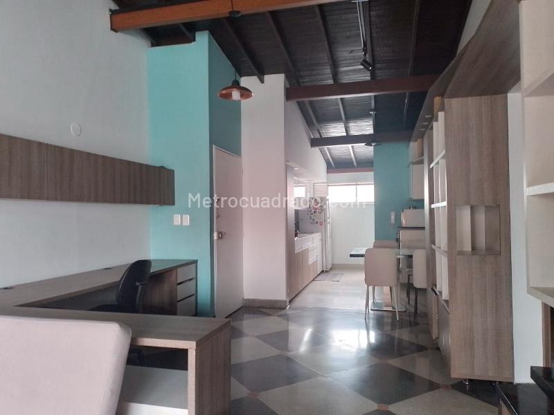Apartamento Amoblado de 2 Alcobas en Arriendo en Laureles - 5