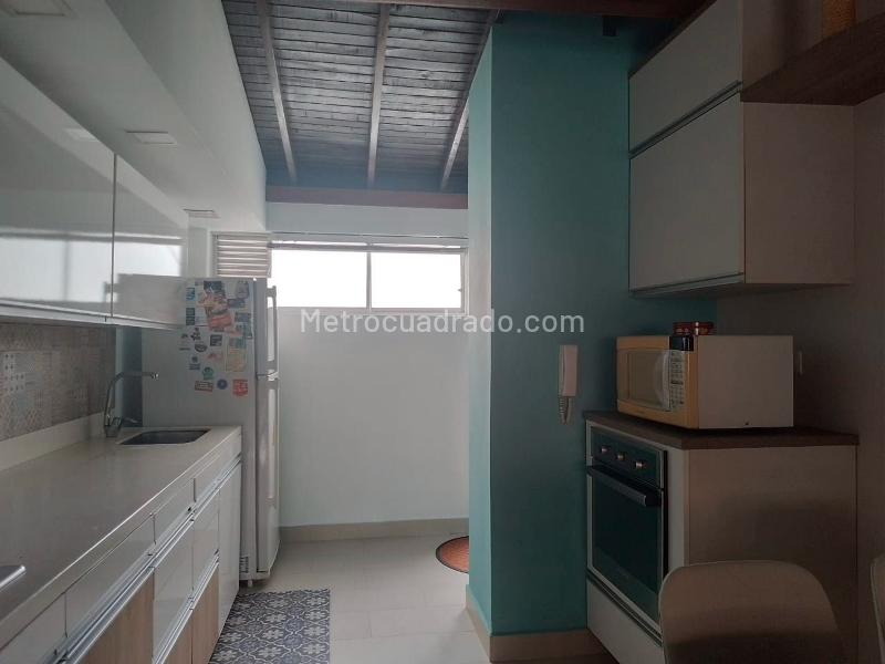 Apartamento Amoblado de 2 Alcobas en Arriendo en Laureles - 8