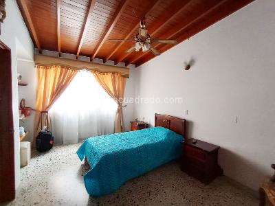 Apartamento en venta en Laureles, Medellín · foto 12 de 18